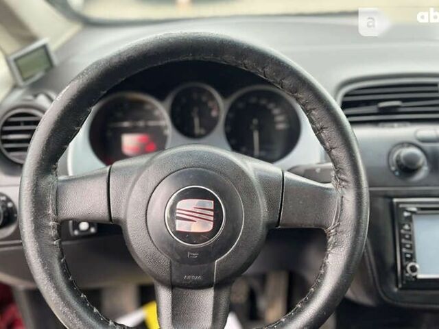 Сеат Алтеа, объемом двигателя 4.25 л и пробегом 295 тыс. км за 5400 $, фото 11 на Automoto.ua