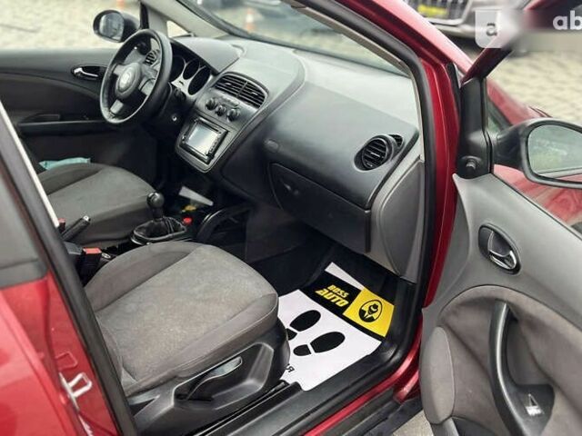 Сеат Алтеа, объемом двигателя 4.25 л и пробегом 295 тыс. км за 5400 $, фото 16 на Automoto.ua