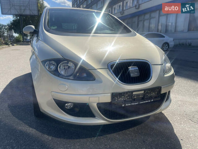 Сеат Altea, об'ємом двигуна 2 л та пробігом 203 тис. км за 6900 $, фото 7 на Automoto.ua