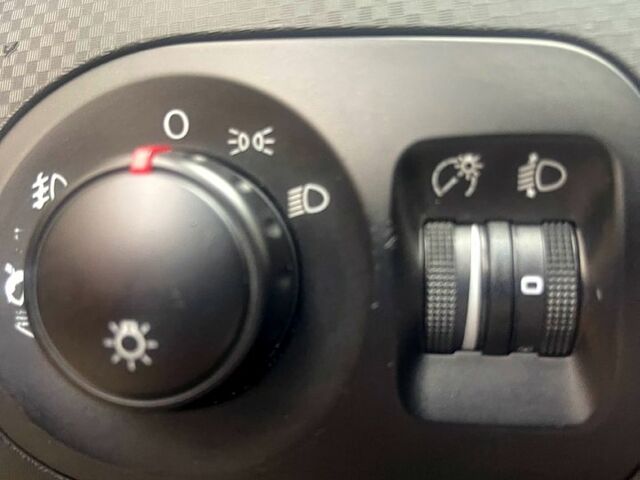 Сеат Алтеа, объемом двигателя 2 л и пробегом 200 тыс. км за 6200 $, фото 7 на Automoto.ua