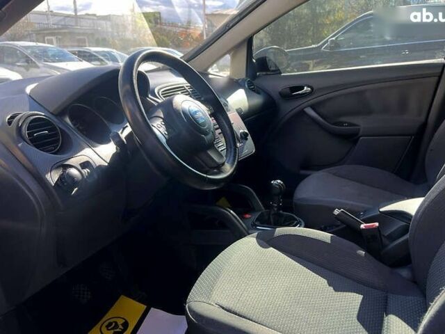 Сеат Алтеа, объемом двигателя 1.6 л и пробегом 150 тыс. км за 6500 $, фото 11 на Automoto.ua