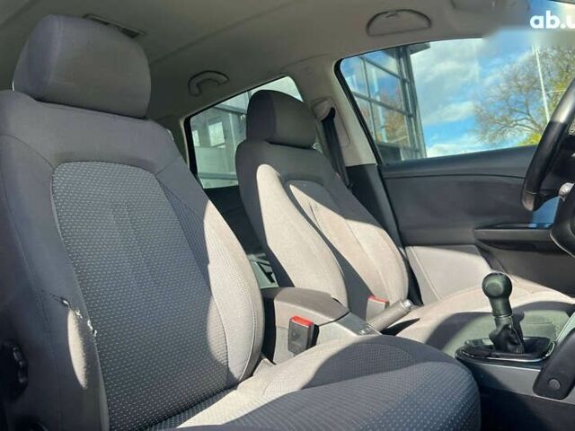Сеат Алтеа, объемом двигателя 1.6 л и пробегом 150 тыс. км за 6500 $, фото 9 на Automoto.ua