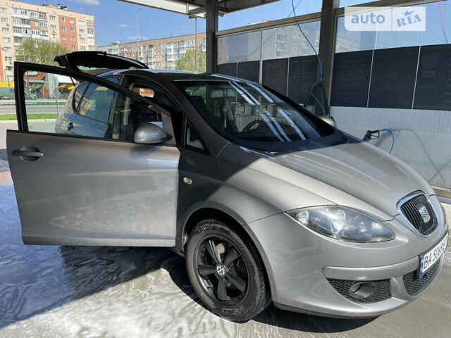 Сеат Altea, об'ємом двигуна 1.8 л та пробігом 240 тис. км за 5500 $, фото 6 на Automoto.ua