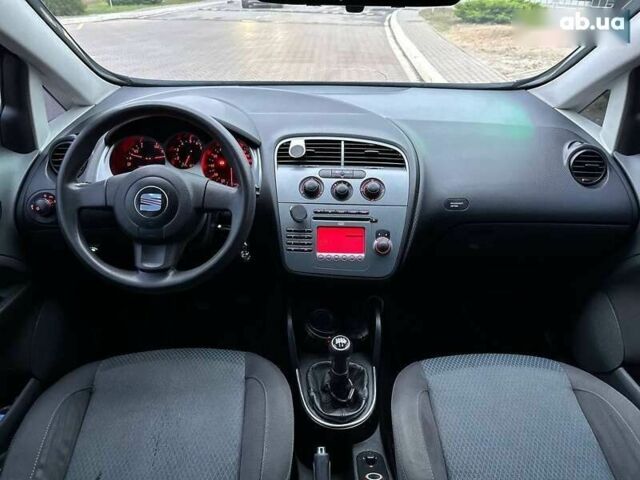 Сеат Алтеа, объемом двигателя 0 л и пробегом 287 тыс. км за 6350 $, фото 18 на Automoto.ua