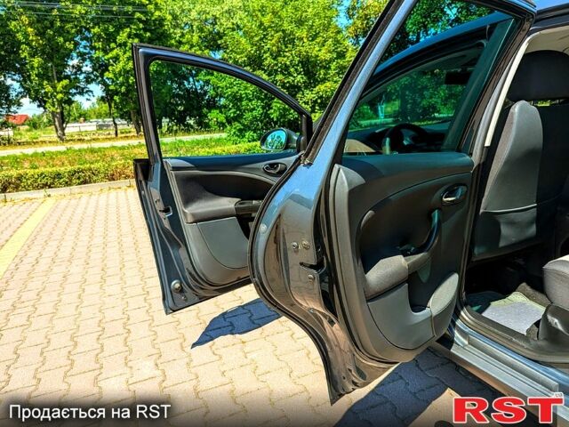 Сеат Алтеа, объемом двигателя 1.6 л и пробегом 200 тыс. км за 6000 $, фото 7 на Automoto.ua