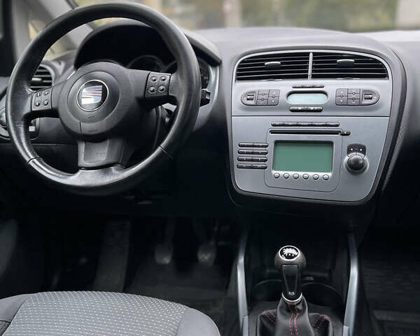 Сеат Алтеа, объемом двигателя 1.39 л и пробегом 250 тыс. км за 5800 $, фото 9 на Automoto.ua