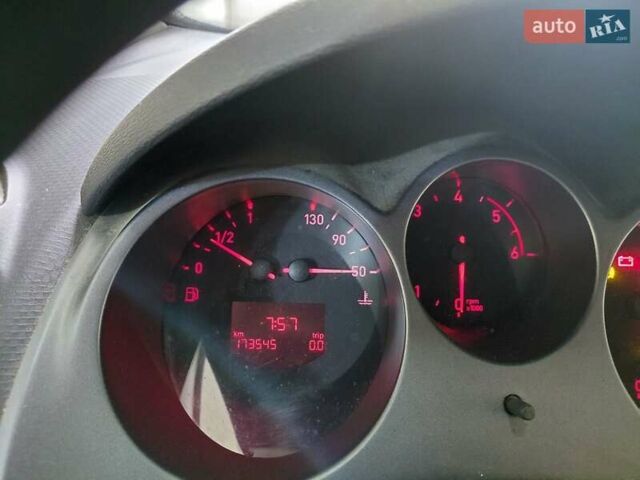 Сеат Altea, об'ємом двигуна 1.9 л та пробігом 173 тис. км за 6000 $, фото 1 на Automoto.ua