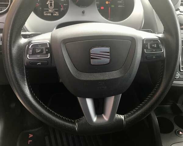 Сеат Алтеа, объемом двигателя 1.6 л и пробегом 162 тыс. км за 10000 $, фото 14 на Automoto.ua
