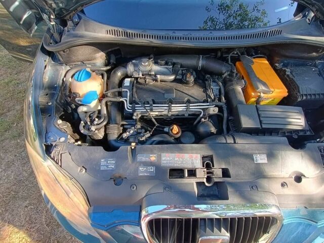 Сеат Altea, об'ємом двигуна 1.9 л та пробігом 308 тис. км за 4213 $, фото 7 на Automoto.ua