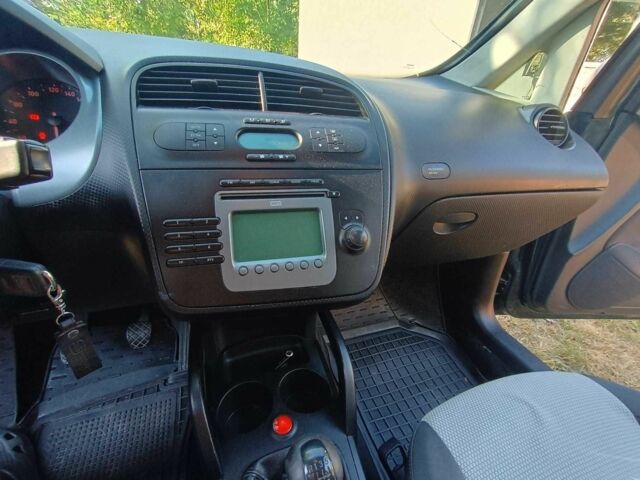 Сеат Altea, об'ємом двигуна 1.9 л та пробігом 308 тис. км за 4213 $, фото 6 на Automoto.ua