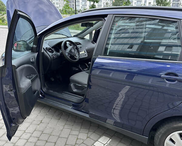 Сеат Алтеа, объемом двигателя 1.6 л и пробегом 279 тыс. км за 6600 $, фото 3 на Automoto.ua