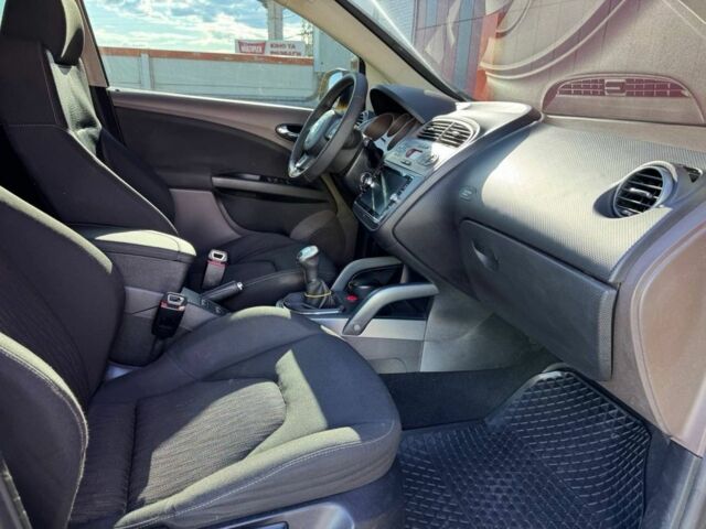 Жовтий Сеат Altea, об'ємом двигуна 2 л та пробігом 309 тис. км за 8500 $, фото 15 на Automoto.ua