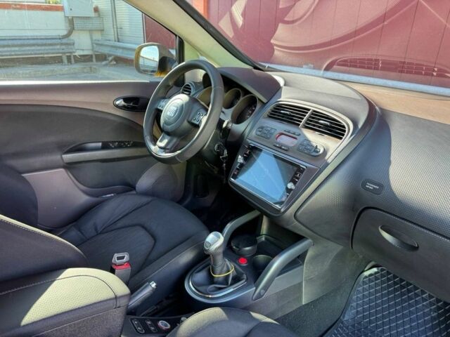Жовтий Сеат Altea, об'ємом двигуна 2 л та пробігом 309 тис. км за 8500 $, фото 16 на Automoto.ua