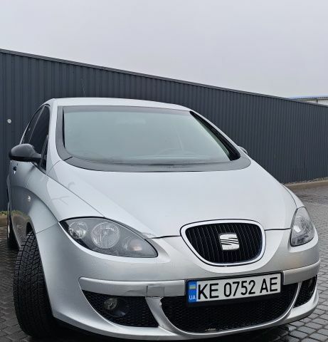 Серый Сеат Алтеа, объемом двигателя 1.6 л и пробегом 190 тыс. км за 5200 $, фото 4 на Automoto.ua