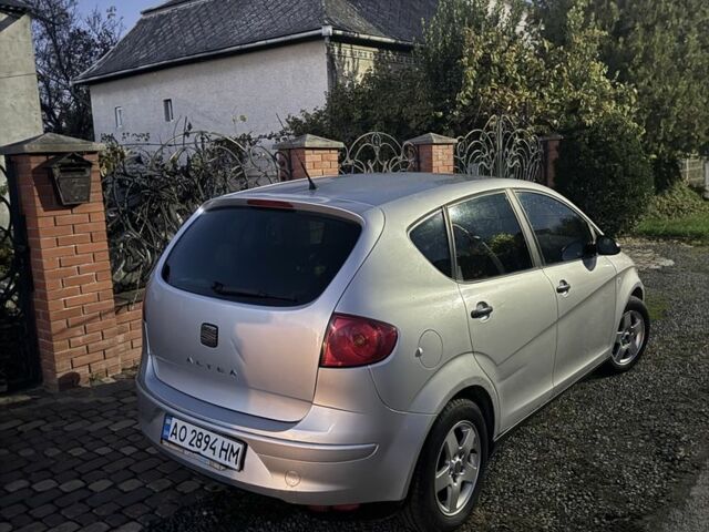 Серый Сеат Алтеа, объемом двигателя 1.6 л и пробегом 325 тыс. км за 3500 $, фото 3 на Automoto.ua