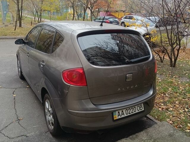 Серый Сеат Алтеа, объемом двигателя 1.6 л и пробегом 201 тыс. км за 5600 $, фото 4 на Automoto.ua