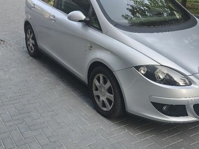 Серый Сеат Алтеа, объемом двигателя 2 л и пробегом 193 тыс. км за 4300 $, фото 1 на Automoto.ua