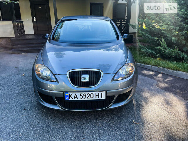 Сірий Сеат Altea, об'ємом двигуна 1.6 л та пробігом 199 тис. км за 5749 $, фото 14 на Automoto.ua