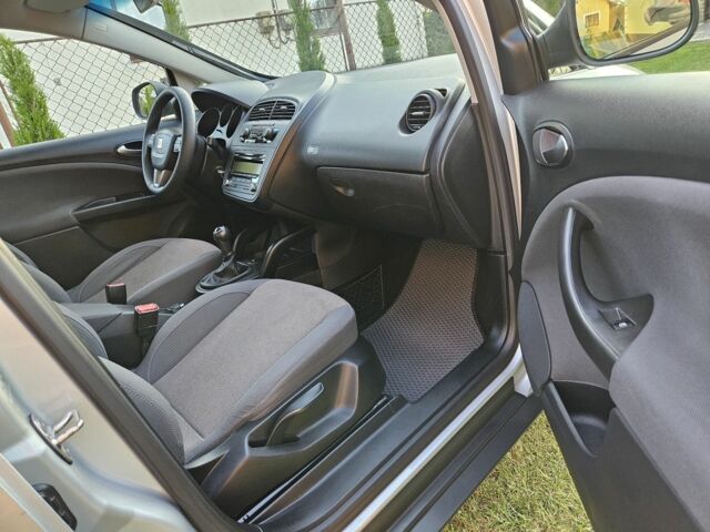 Серый Сеат Алтеа, объемом двигателя 1.6 л и пробегом 217 тыс. км за 5999 $, фото 9 на Automoto.ua