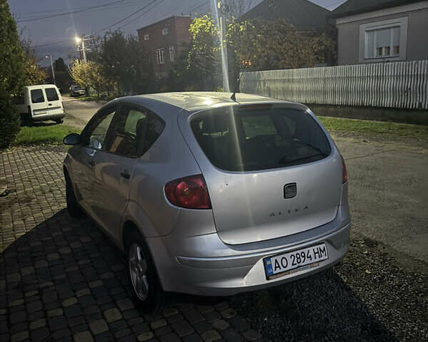 Серый Сеат Алтеа, объемом двигателя 1.6 л и пробегом 325 тыс. км за 3500 $, фото 2 на Automoto.ua
