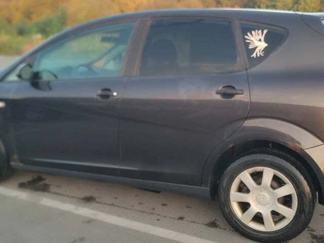 Сірий Сеат Altea, об'ємом двигуна 1.9 л та пробігом 330 тис. км за 4706 $, фото 5 на Automoto.ua