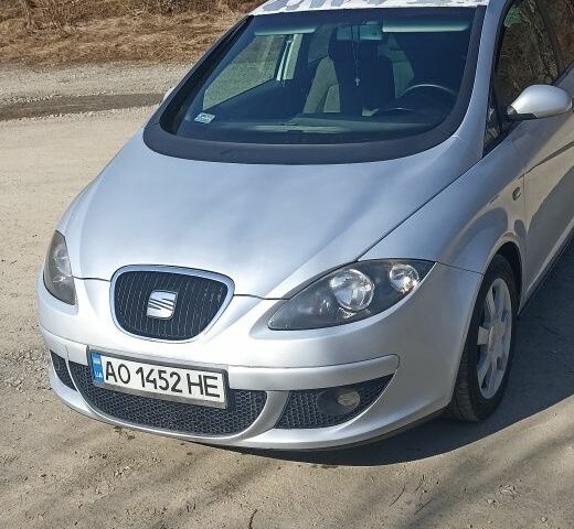 Сірий Сеат Altea, об'ємом двигуна 1.4 л та пробігом 402 тис. км за 3500 $, фото 3 на Automoto.ua
