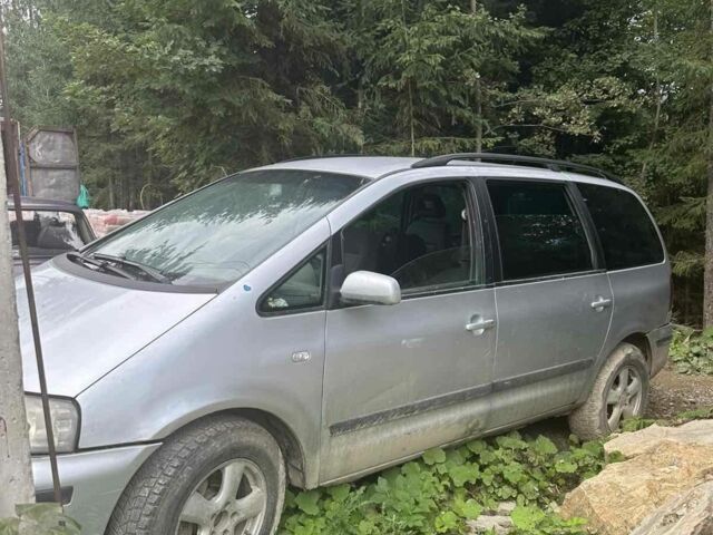 Серый Сеат Алтеа, объемом двигателя 1.9 л и пробегом 290 тыс. км за 2200 $, фото 2 на Automoto.ua