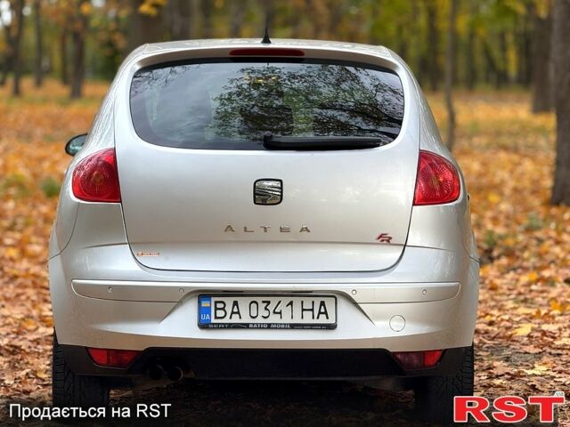 Сеат Altea 2004 у Кропивницькому (Кіровограді) на Automoto.ua Сірий Сеат Altea, об'ємом двигуна 2 л та пробігом 256 тис. км за 5999 $, фото 4 на Automoto.ua