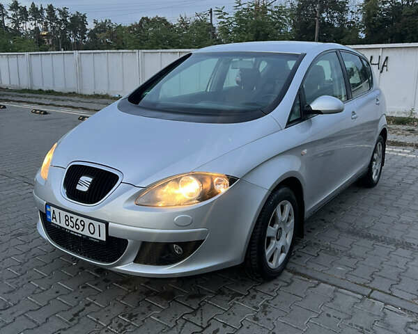 Серый Сеат Алтеа, объемом двигателя 1.6 л и пробегом 293 тыс. км за 4800 $, фото 2 на Automoto.ua