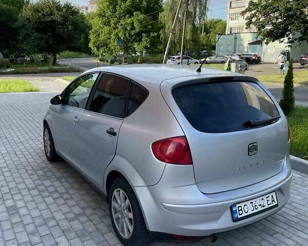 Серый Сеат Алтеа, объемом двигателя 1.6 л и пробегом 300 тыс. км за 3500 $, фото 4 на Automoto.ua