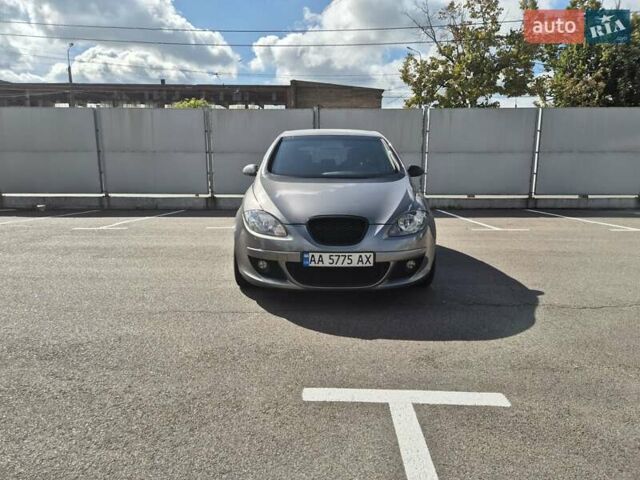 Сірий Сеат Altea, об'ємом двигуна 1.97 л та пробігом 192 тис. км за 6500 $, фото 1 на Automoto.ua