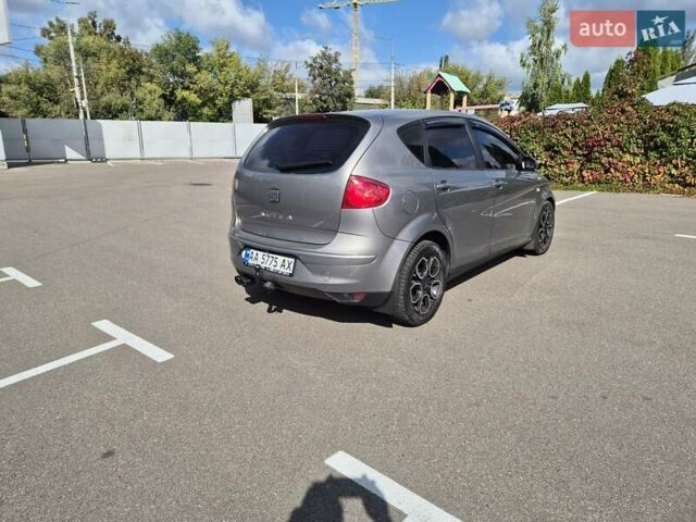 Сірий Сеат Altea, об'ємом двигуна 1.97 л та пробігом 192 тис. км за 6500 $, фото 8 на Automoto.ua
