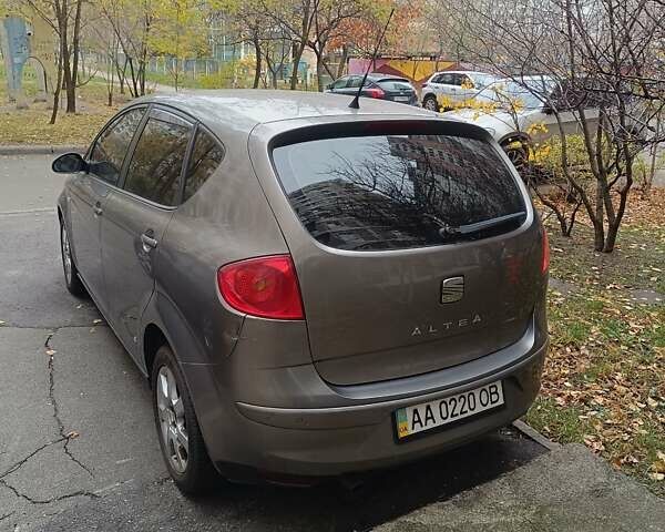 Серый Сеат Алтеа, объемом двигателя 1.6 л и пробегом 201 тыс. км за 5600 $, фото 5 на Automoto.ua