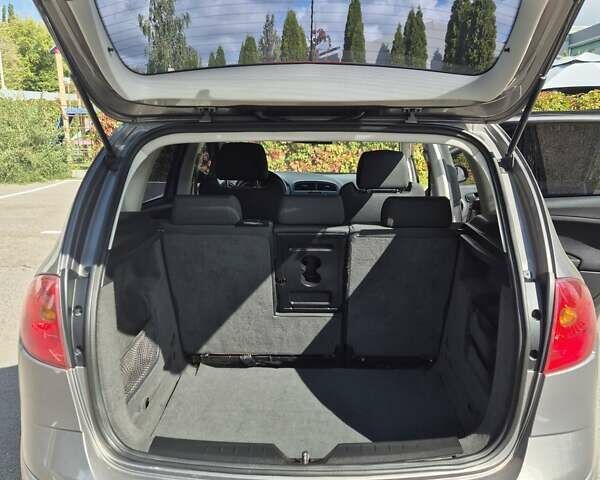 Сірий Сеат Altea, об'ємом двигуна 1.97 л та пробігом 192 тис. км за 6500 $, фото 10 на Automoto.ua
