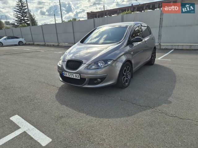 Сірий Сеат Altea, об'ємом двигуна 1.97 л та пробігом 192 тис. км за 6500 $, фото 5 на Automoto.ua