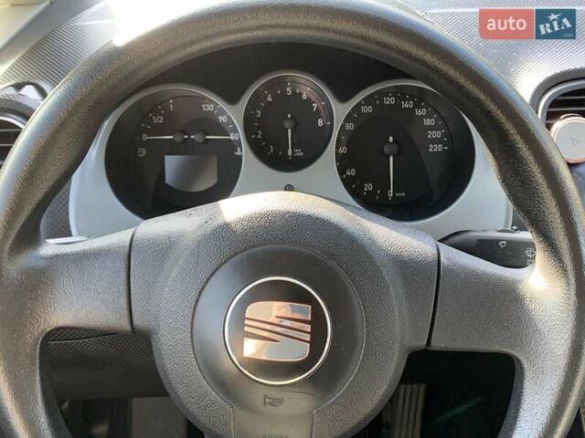 Сірий Сеат Altea, об'ємом двигуна 1.6 л та пробігом 218 тис. км за 5400 $, фото 5 на Automoto.ua