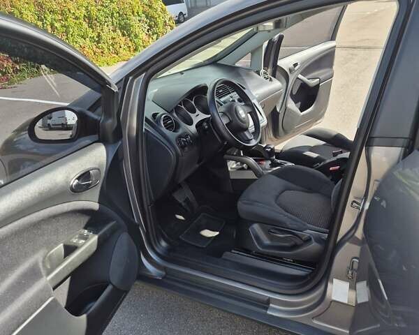Сірий Сеат Altea, об'ємом двигуна 1.97 л та пробігом 192 тис. км за 6500 $, фото 13 на Automoto.ua