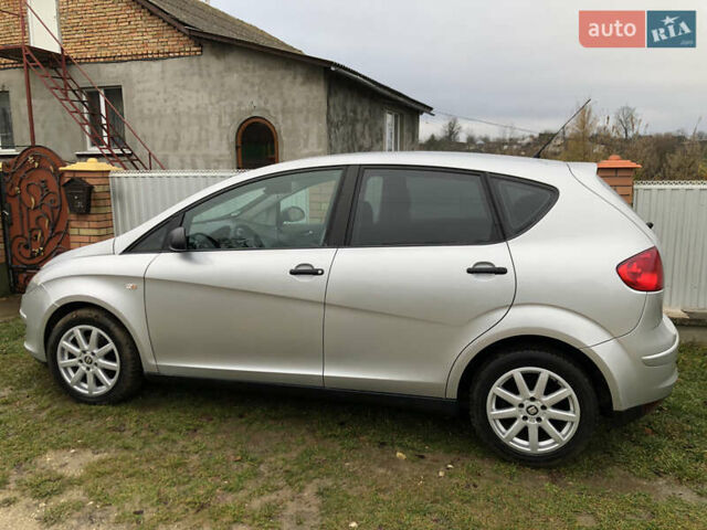 Серый Сеат Алтеа, объемом двигателя 1.6 л и пробегом 300 тыс. км за 4500 $, фото 5 на Automoto.ua