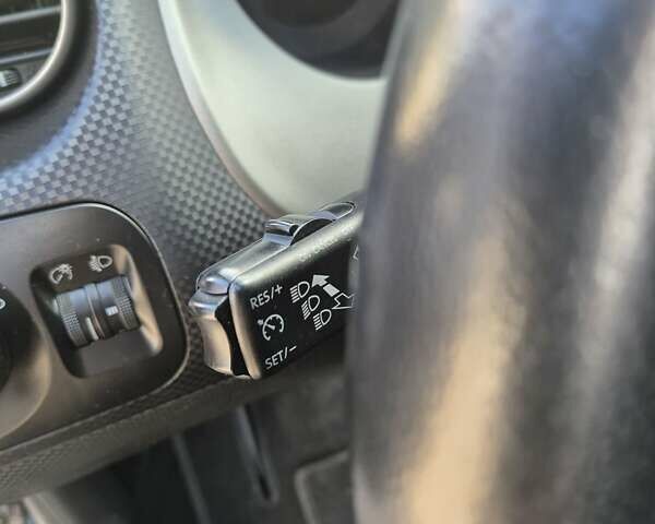 Сірий Сеат Altea, об'ємом двигуна 1.97 л та пробігом 192 тис. км за 6500 $, фото 17 на Automoto.ua