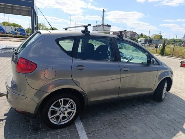 Сірий Сеат Altea, об'ємом двигуна 1.6 л та пробігом 258 тис. км за 3197 $, фото 7 на Automoto.ua