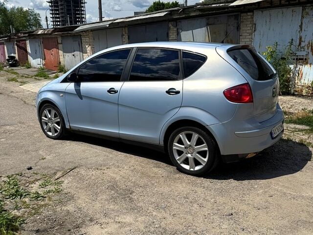 Сірий Сеат Altea, об'ємом двигуна 1.6 л та пробігом 250 тис. км за 4600 $, фото 3 на Automoto.ua