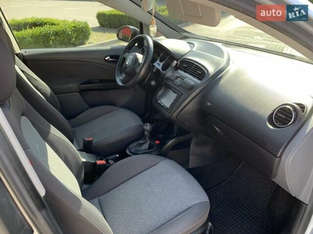 Сірий Сеат Altea, об'ємом двигуна 1.6 л та пробігом 218 тис. км за 5400 $, фото 6 на Automoto.ua