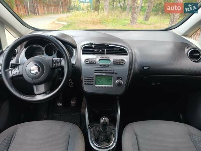 Сірий Сеат Altea, об'ємом двигуна 1.6 л та пробігом 270 тис. км за 3800 $, фото 4 на Automoto.ua