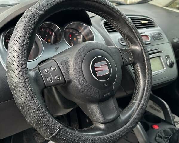 Сірий Сеат Altea, об'ємом двигуна 1.6 л та пробігом 281 тис. км за 4900 $, фото 15 на Automoto.ua