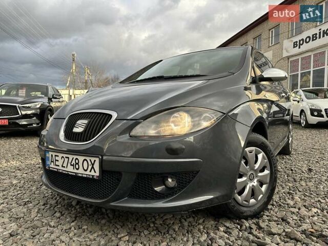 Сірий Сеат Altea, об'ємом двигуна 1.6 л та пробігом 281 тис. км за 4900 $, фото 1 на Automoto.ua