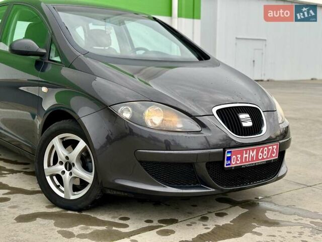 Серый Сеат Алтеа, объемом двигателя 1.6 л и пробегом 223 тыс. км за 5800 $, фото 6 на Automoto.ua