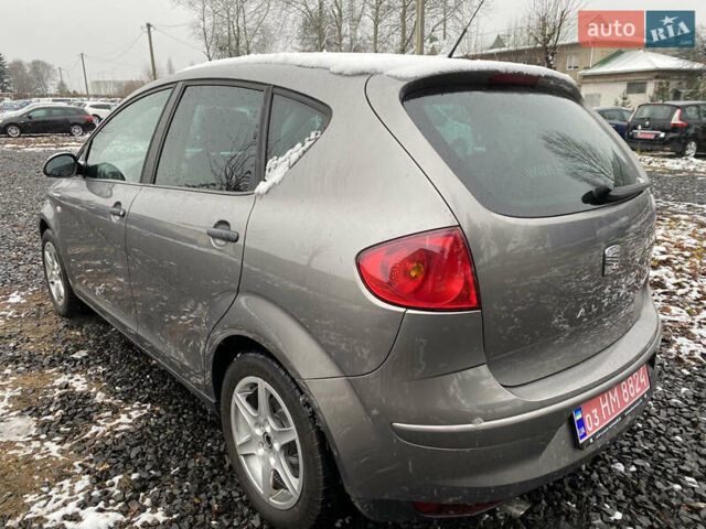 Серый Сеат Алтеа, объемом двигателя 1.6 л и пробегом 240 тыс. км за 5500 $, фото 3 на Automoto.ua