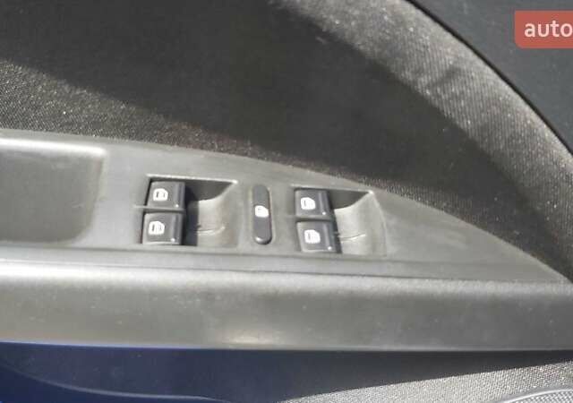 Серый Сеат Алтеа, объемом двигателя 2 л и пробегом 230 тыс. км за 4900 $, фото 7 на Automoto.ua