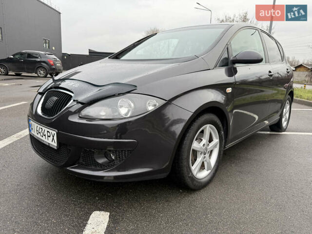 Серый Сеат Алтеа, объемом двигателя 1.6 л и пробегом 207 тыс. км за 4600 $, фото 1 на Automoto.ua