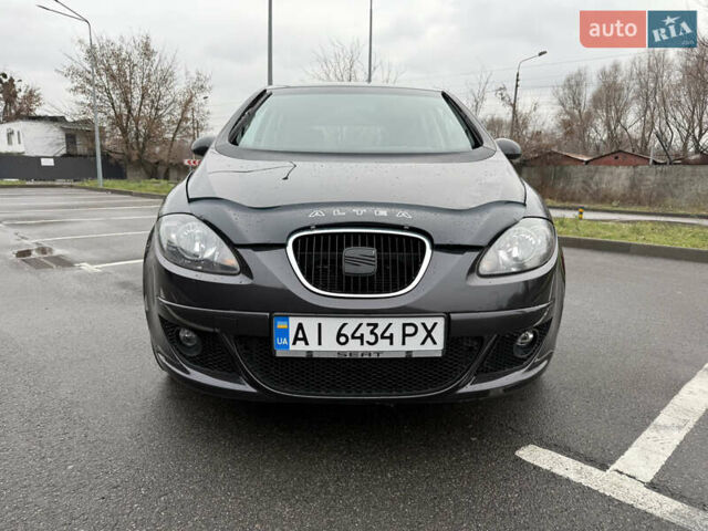 Серый Сеат Алтеа, объемом двигателя 1.6 л и пробегом 207 тыс. км за 4600 $, фото 2 на Automoto.ua